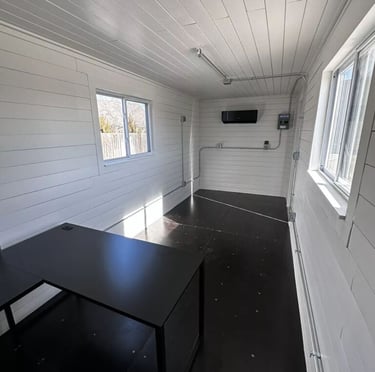 20 ft 20’ Slate Gray Shiplap 120V Shipping Container Office Minisplit - Image 4