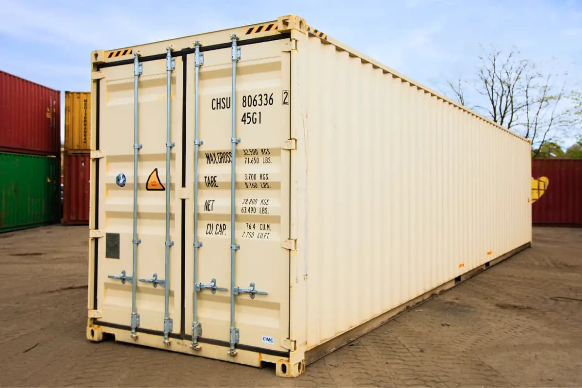 40ft New Standard Shipping Container - Image 9