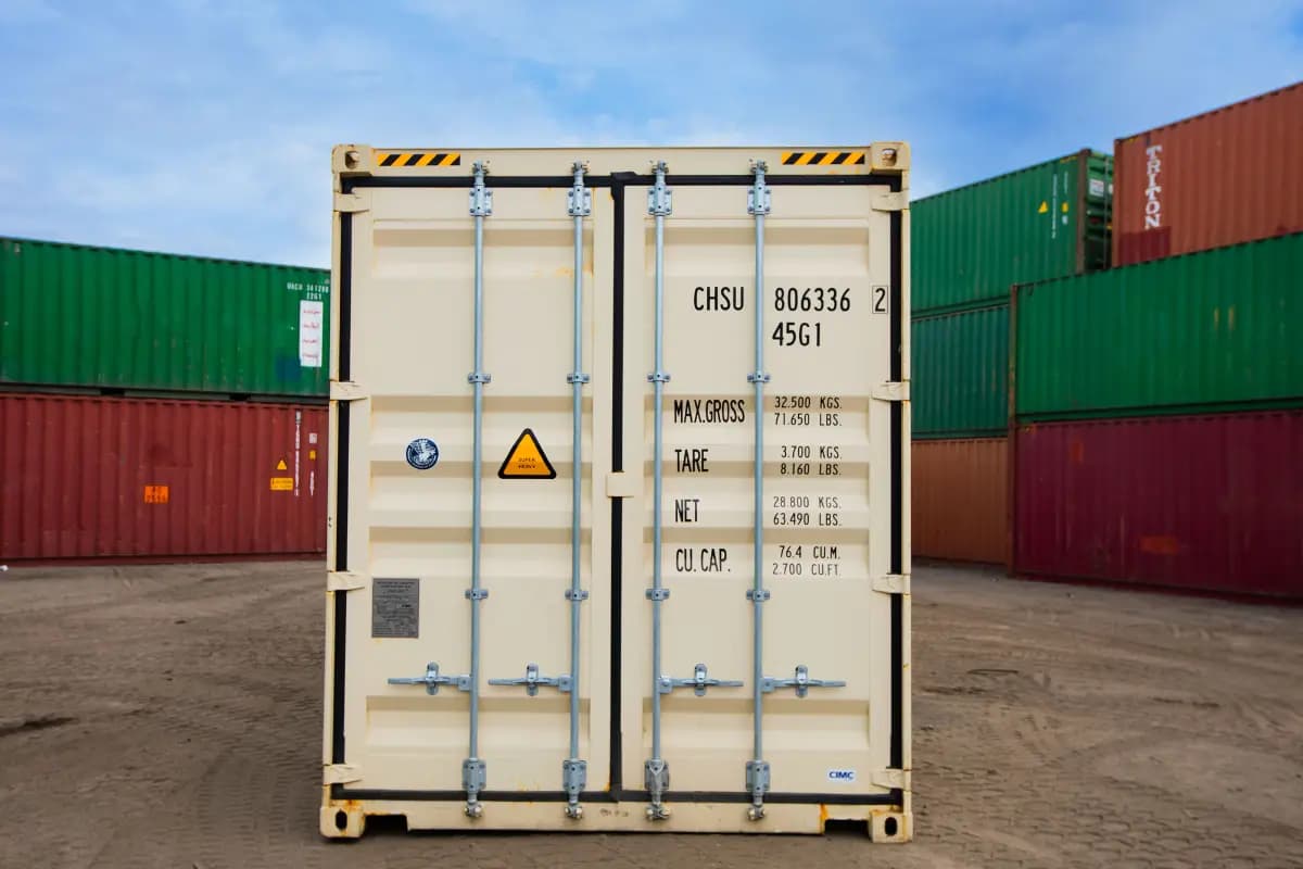 40ft New Standard Shipping Container - Image 8